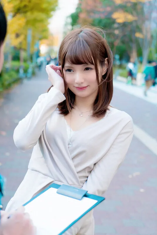 【淫乱若妻】ナンパした若い人妻が性欲あり過ぎ騎乗位生挿入｜h_1638emth00202